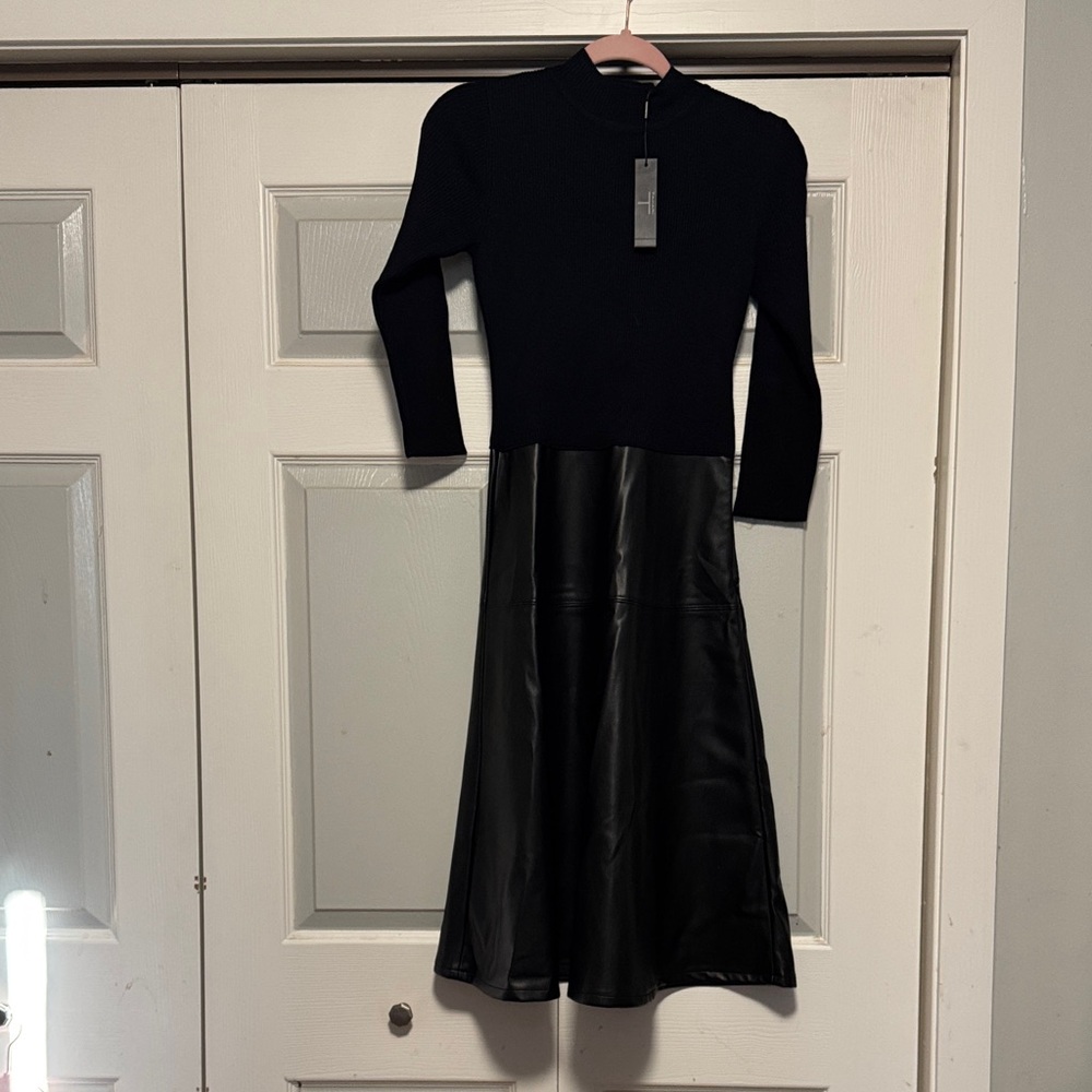 Tahari fit and flare mixed media midi dress size small nwt